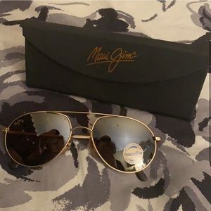 Vintage Maui Jim MJ-160 Commodore sunglasses